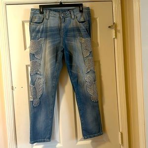 Miss Me boyfriend ankle jeans size 28